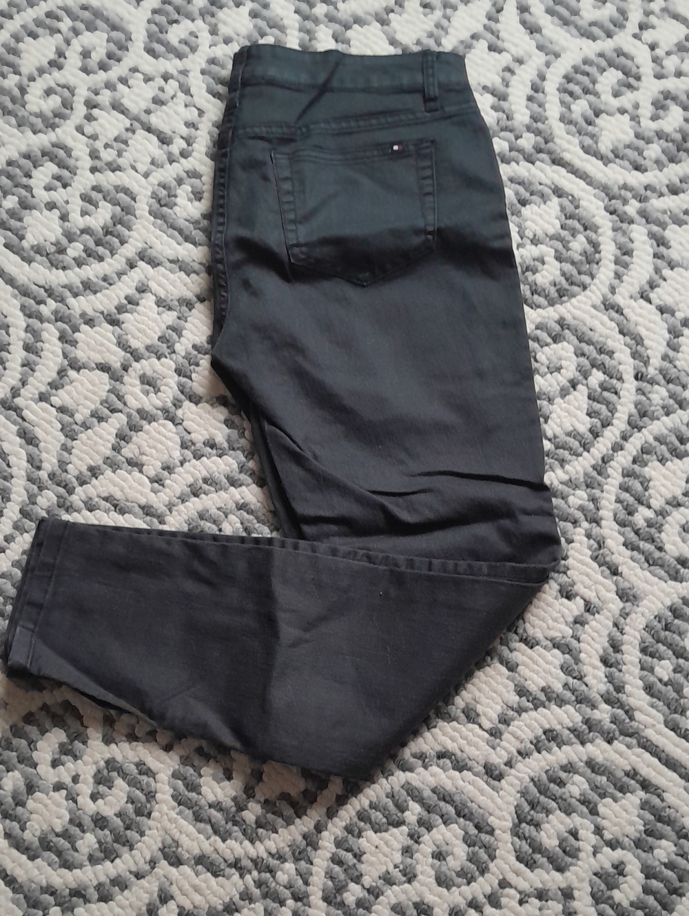 Black Tommy Hilfiger skinny jeans